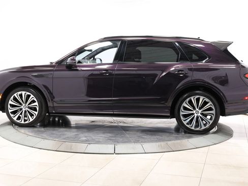 Used 2023 Bentley Bentayga Extended Wheelbase AWD/4WD image 9