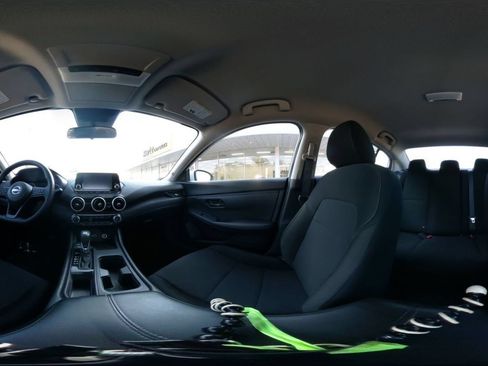 Used 2025 Nissan Sentra S FWD image 37