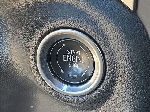 Certified 2020 Chevrolet Silverado 1500 LT w/ All-Star Edition image 17