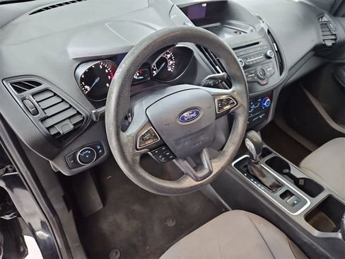 Used 2017 Ford Escape S image 2