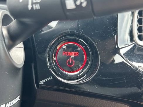 Used 2025 Honda Civic Sport image 28