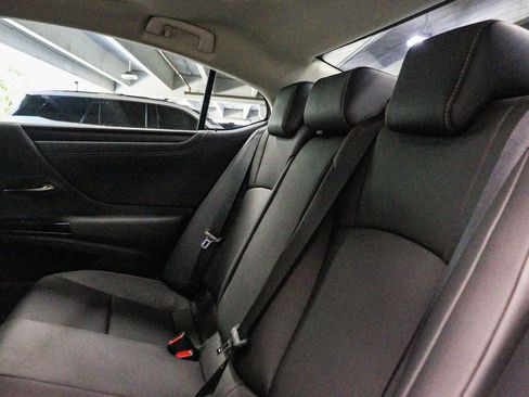 Certified 2025 Lexus ES 350 w/ Premium Package FWD image 19