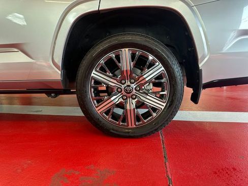 Used 2024 Toyota Sequoia Capstone AWD/4WD image 27