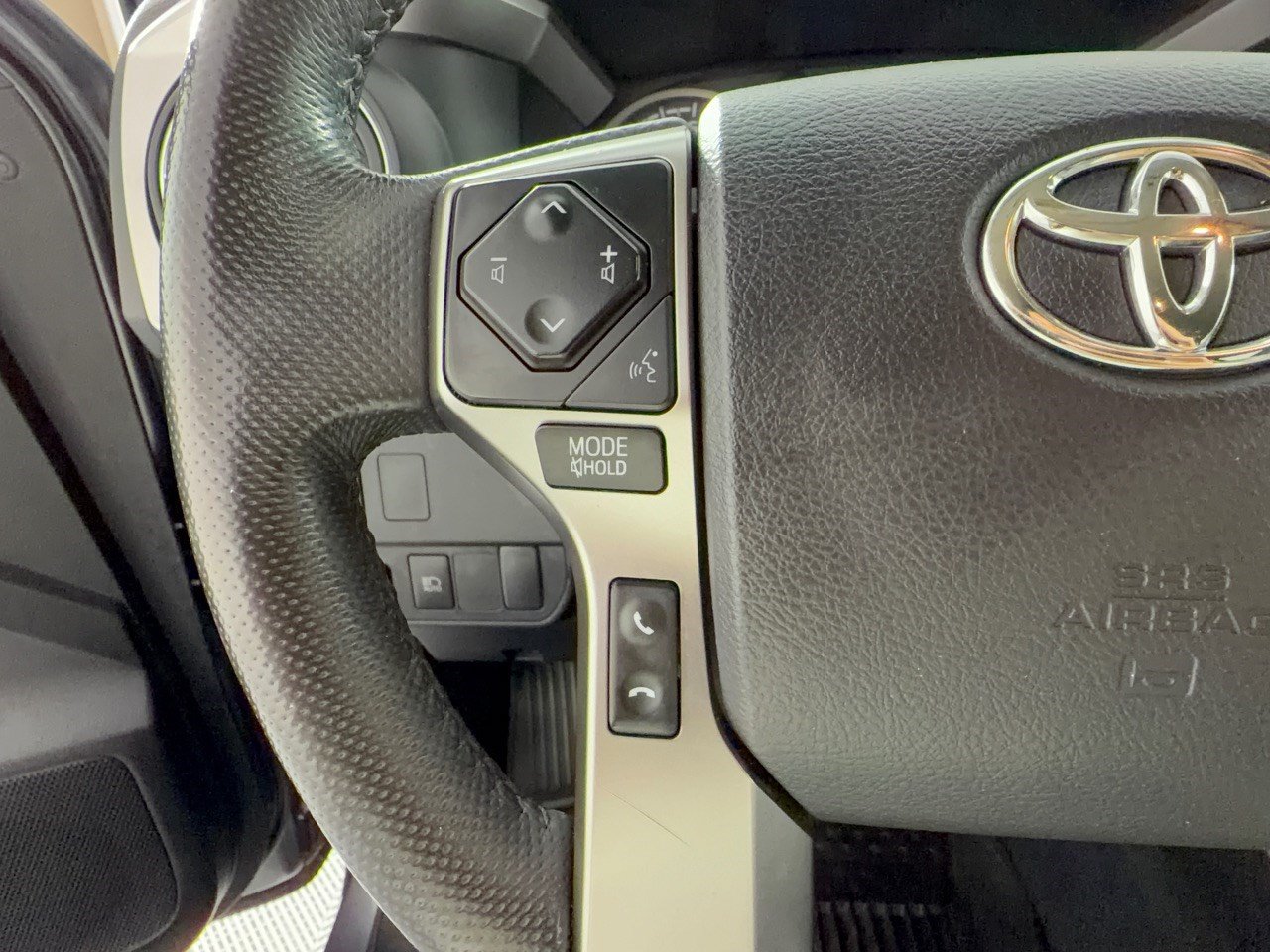 Used 2023 Toyota Tacoma SR5 RWD image 18