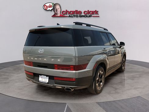 Used 2024 Hyundai Santa Fe SEL FWD image 5