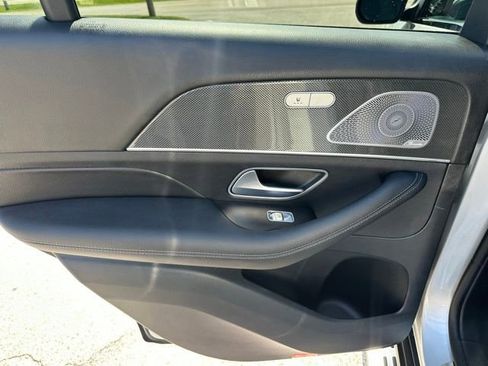 Used 2021 Mercedes-Benz GLE 450 4MATIC image 17