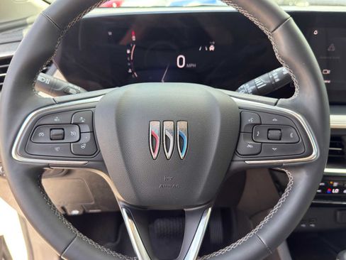 Used 2025 Buick Encore GX Avenir w/ Avenir Technology Package FWD image 21