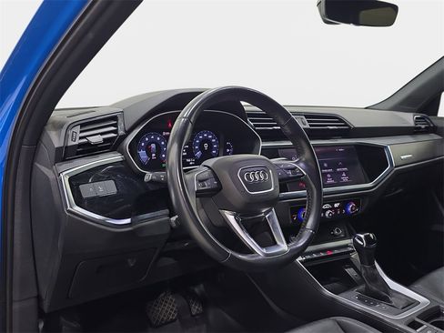 Used 2019 Audi Q3 2.0T Premium Plus image 17