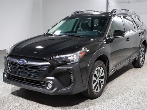Used 2024 Subaru Outback Premium AWD/4WD image 31