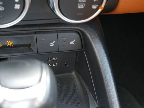 Used 2017 FIAT 124 Spider Lusso image 5