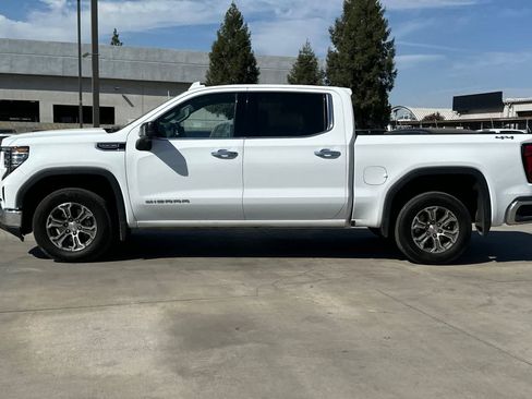 Used 2024 GMC Sierra 1500 SLT AWD/4WD image 6