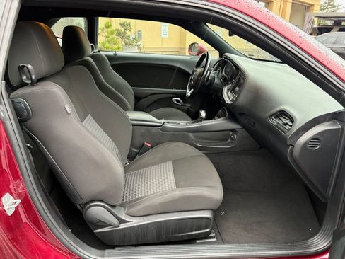 Used 2021 Dodge Challenger R/T image 17