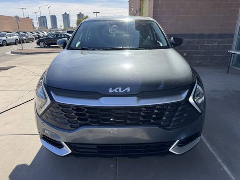 Used 2023 Kia Sportage LX image 10