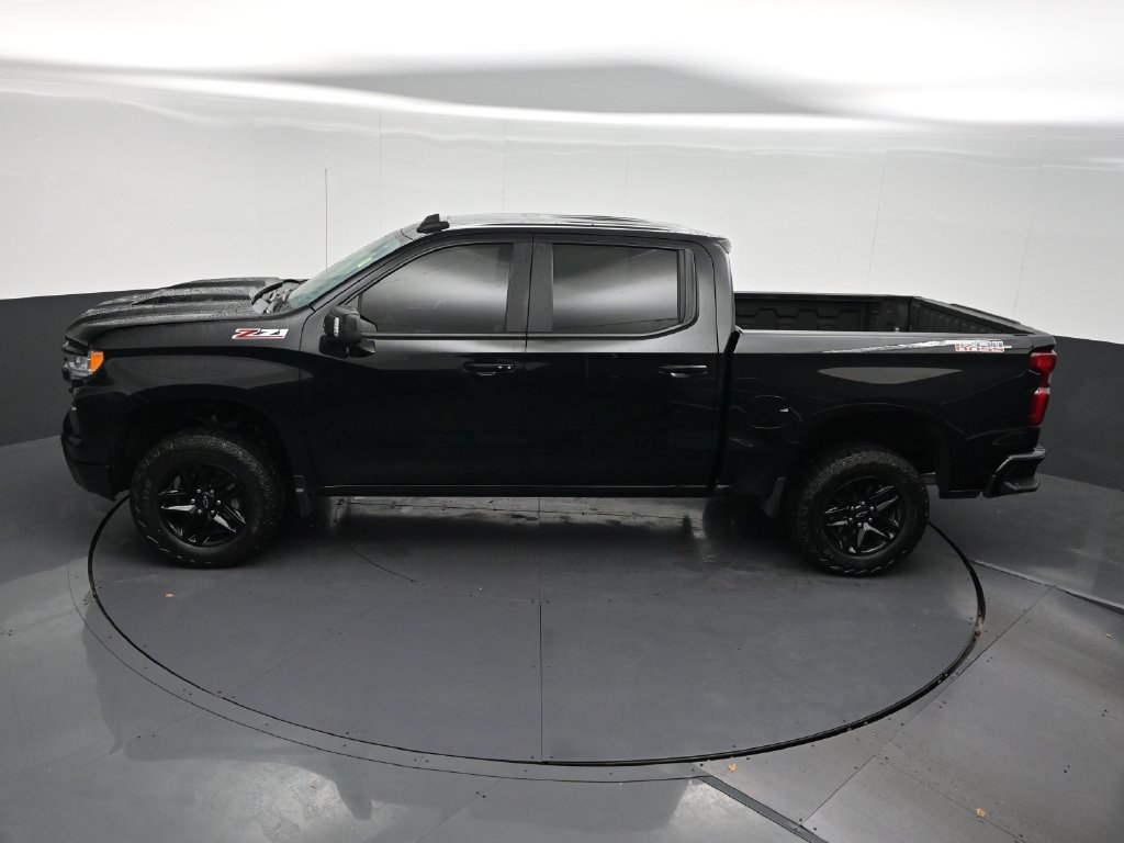 Used 2024 Chevrolet Silverado 1500 LT Trail Boss w/ LT Trail Boss Premium Package AWD/4WD image 13