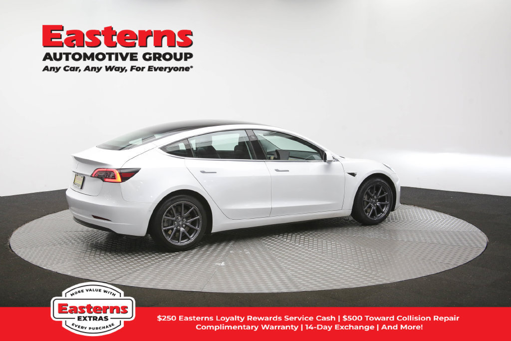 Used 2020 Tesla Model 3 Standard Range RWD image 39