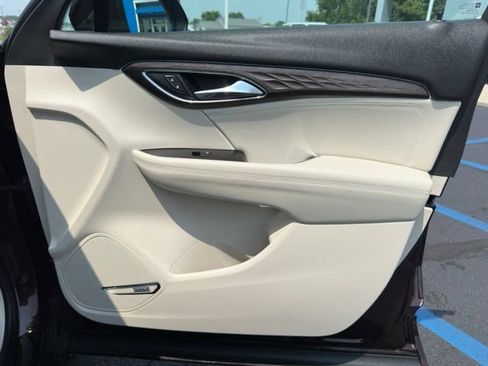 Used 2023 Buick Envision Avenir FWD image 10