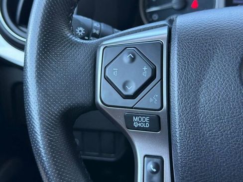 Used 2021 Toyota Tacoma SR5 AWD/4WD image 26