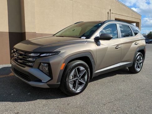 Certified 2025 Hyundai Tucson SEL image 8