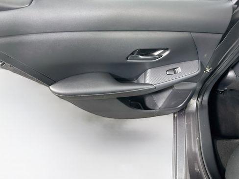 Used 2025 Nissan Sentra S FWD image 24
