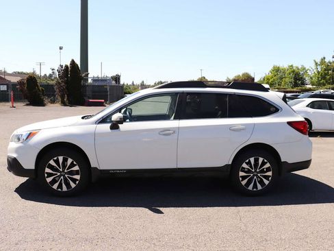 Used 2017 Subaru Outback 3.6R Limited AWD/4WD image 8