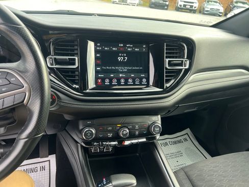 Used 2022 Dodge Durango SXT w/ Blacktop Package image 19