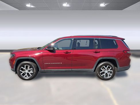 Used 2024 Jeep Grand Cherokee L Limited w/ Luxury Tech Group II image 2