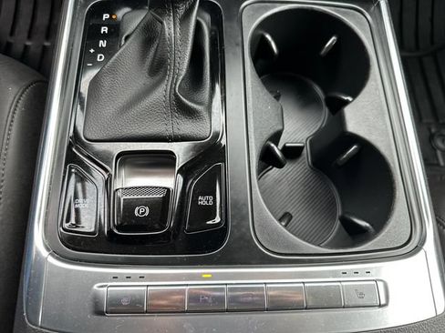 Used 2026 Kia Carnival EX FWD image 32