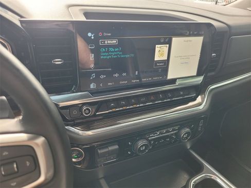 Used 2024 Chevrolet Silverado 1500 LT Trail Boss w/ Convenience Package II image 27