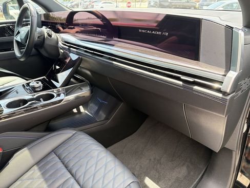 New 2026 Cadillac Escalade IQ Luxury 1 AWD/4WD image 12