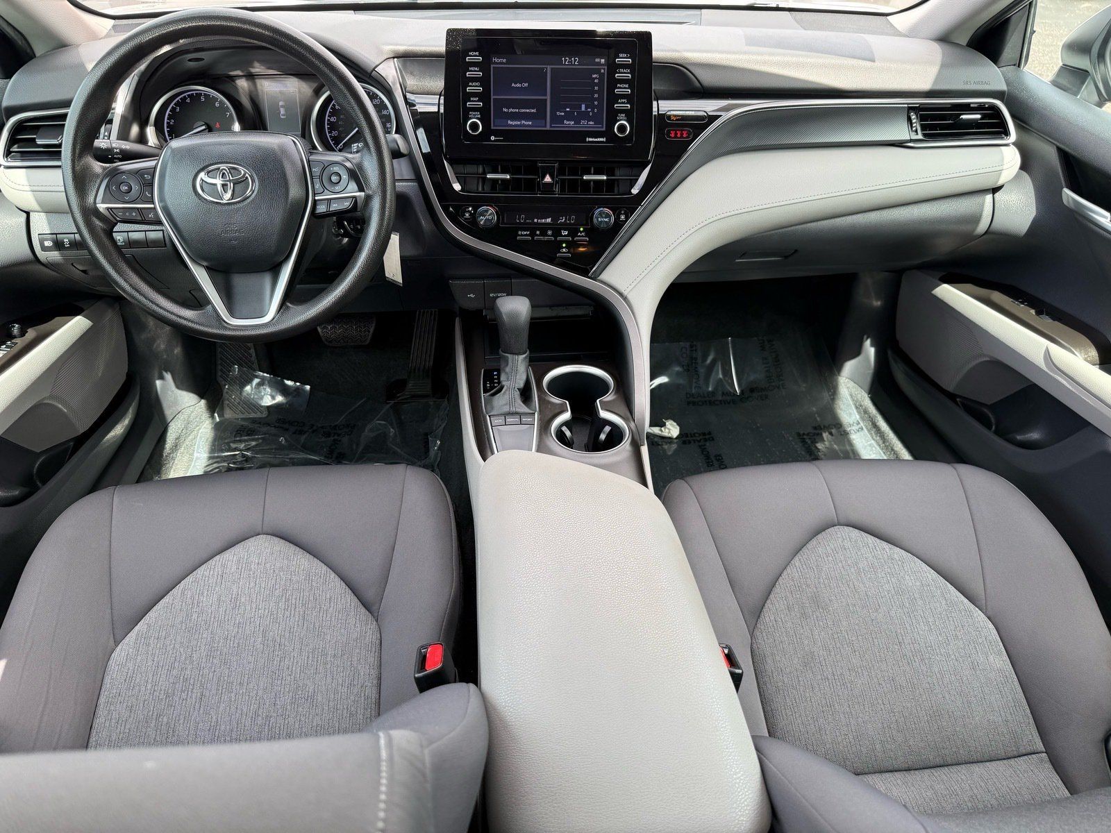 Used 2024 Toyota Camry LE FWD image 27