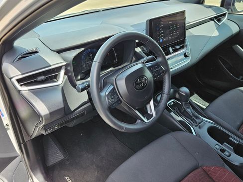 Used 2026 Toyota Corolla SE FWD image 15