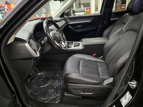 Used 2025 MAZDA CX-90 3.3 Turbo w/ Preferred Package image 16