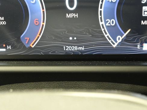 Used 2025 Jeep Wagoneer Series III w/ Premium Group I AWD/4WD image 18