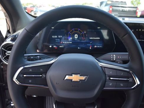 New 2026 Chevrolet Equinox LT w/ Safety and Technology Package AWD/4WD image 27