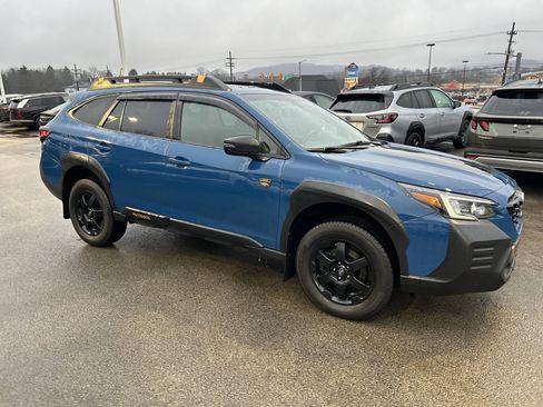 Used 2022 Subaru Outback Wilderness w/ Wilderness Package image 3