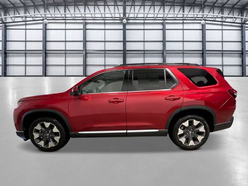 New 2026 Honda Pilot Touring image 2