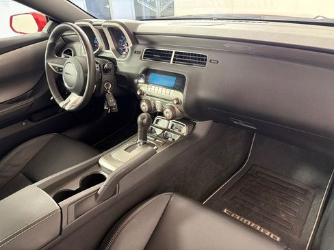 Used 2010 Chevrolet Camaro SS w/ RS Package RWD image 23