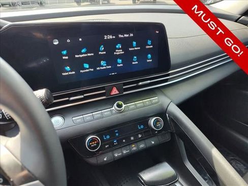 Used 2023 Hyundai Elantra SEL w/ Convenience Package FWD image 17