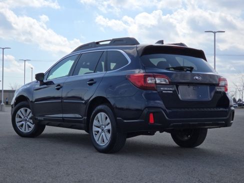 Used 2018 Subaru Outback 2.5i Premium image 16