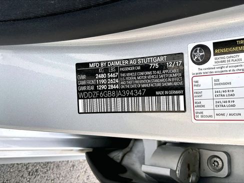 Used 2018 Mercedes-Benz E 400 E 400 image 37