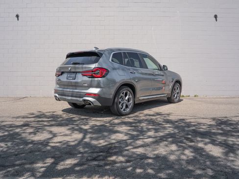 Used 2024 BMW X3 xDrive30i w/ Premium Package AWD/4WD image 7
