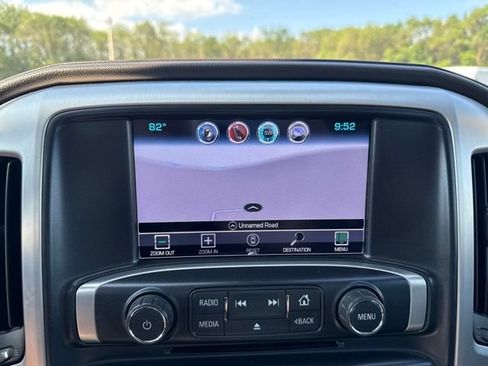 Used 2018 GMC Sierra 1500 SLT AWD/4WD image 19