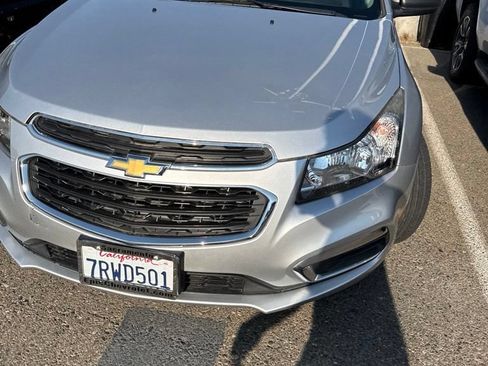 Used 2016 Chevrolet Cruze LS FWD image 2
