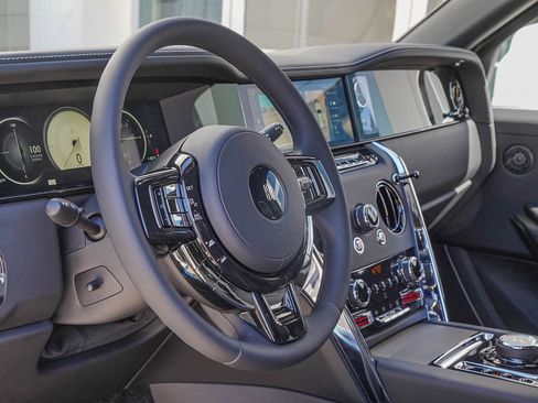 New 2026 Rolls-Royce Cullinan image 20
