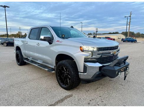 Used 2019 Chevrolet Silverado 1500 LT w/ All-Star Edition image 6