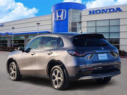 Used 2023 Honda HR-V EX-L image 4