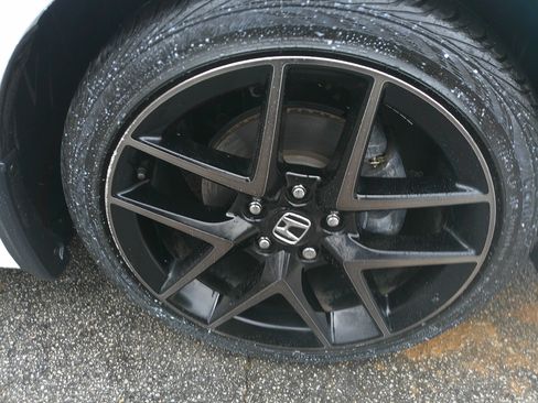 Used 2023 Honda Civic Sport Touring image 14