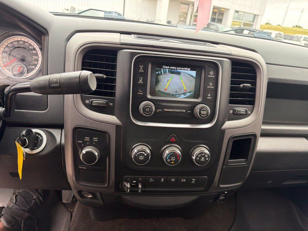 Used 2017 RAM 2500 Tradesman w/ Chrome Appearance Group AWD/4WD image 10