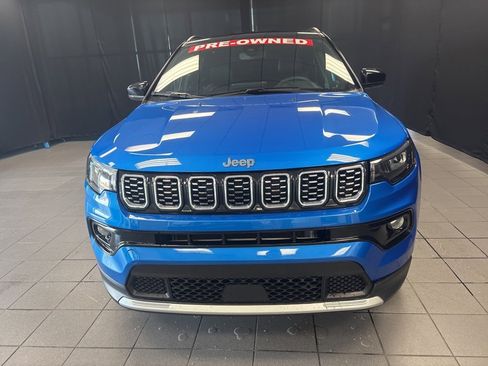 Used 2024 Jeep Compass Limited image 8