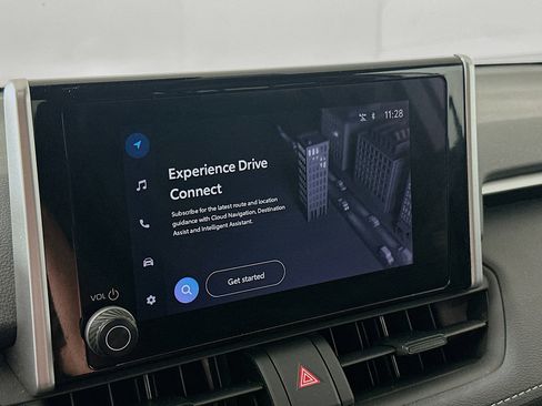 Used 2025 Toyota RAV4 XLE image 22